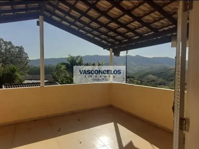 Chácara com 1100m² 5 quartos e 6 banheiros, à venda, no bairro Zona Rural em Monteiro Lobato