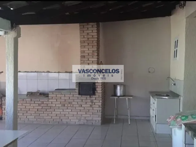 Chácara com 1100m² 5 quartos e 6 banheiros, à venda, no bairro Zona Rural em Monteiro Lobato