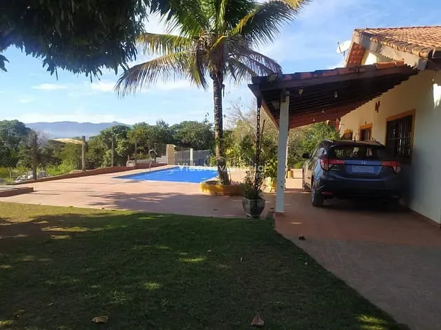 Chácara com 1000m² 1 quarto e 2 banheiros, à venda, no bairro Convivio dos Passaros em Atibaia