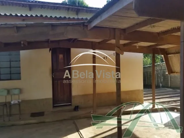 Chácara com 2080m² 2 quartos e 3 banheiros, à venda, no bairro VIÇOSO em Araçariguama