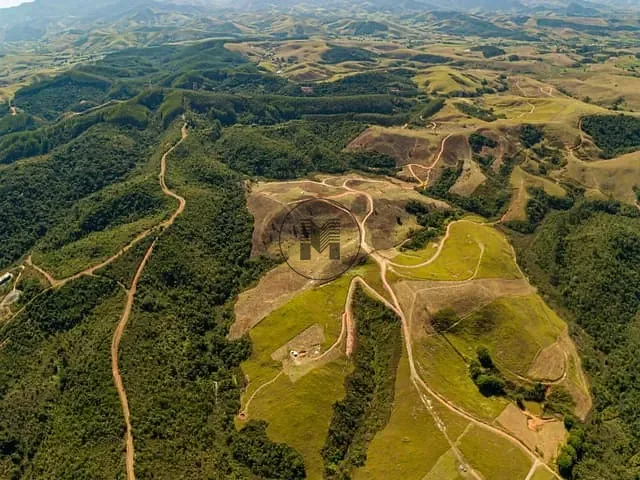 Chácara com 20000m², à venda, no bairro Ponte Nova em Lorena