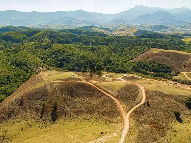 Chácara com 20000m², à venda, no bairro Ponte Nova em Lorena
