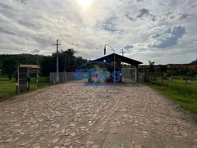 Chácara com 14000m² 5 quartos e 2 banheiros, à venda, no bairro Ibiporã em Ibiporã
