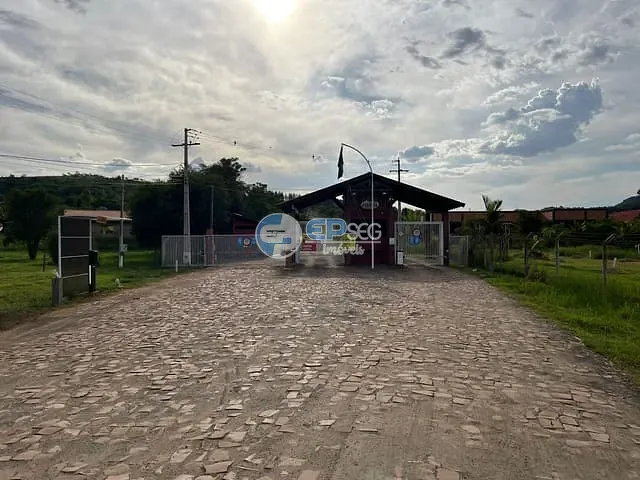 Chácara com 14000m² 5 quartos e 2 banheiros, à venda, no bairro Ibiporã em Ibiporã