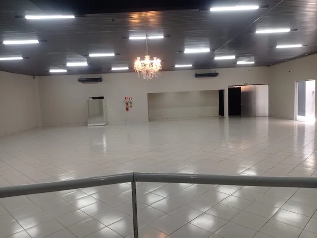 Chácara com 1330m², à venda, no bairro Waldemar Hauer em Londrina