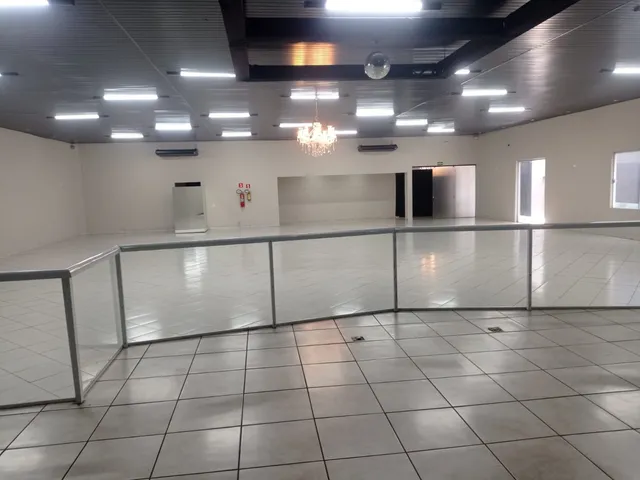 Chácara com 1330m², à venda, no bairro Waldemar Hauer em Londrina