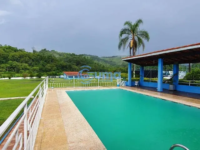 Chácara com 6036m² 3 quartos e 4 banheiros, à venda, no bairro Mascate em Nazaré Paulista
