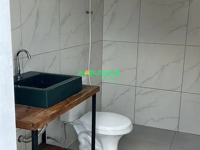 Chácara com 3850m² 4 quartos e 5 banheiros, à venda, no bairro Jardim S Herminia em São José dos Campos