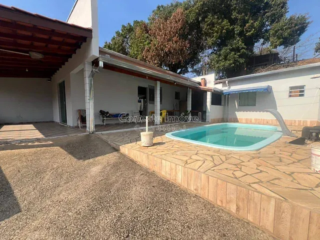 Chácara com 500m² 2 quartos e 2 banheiros, à venda, no bairro Chácaras Santo Antonio do Jardim em Jaguariúna