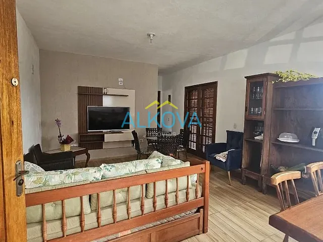 Chácara com 2513m² 3 quartos e 1 banheiro, à venda, no bairro Chácara Itamarati em Caçapava