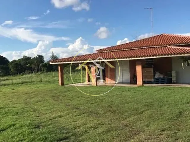 Chácara com 10000m² 3 quartos e 2 banheiros, à venda, no bairro Porangaba em Porangaba