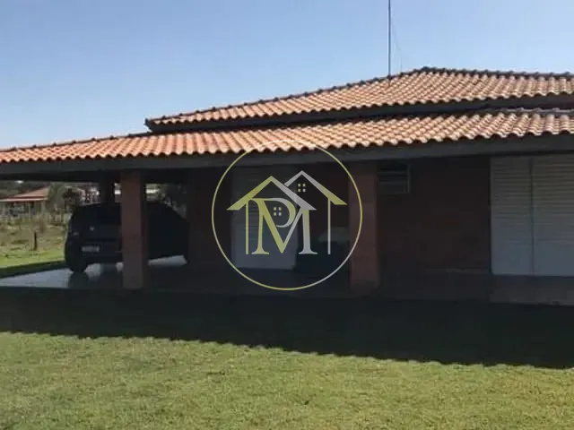Chácara com 10000m² 3 quartos e 2 banheiros, à venda, no bairro Porangaba em Porangaba