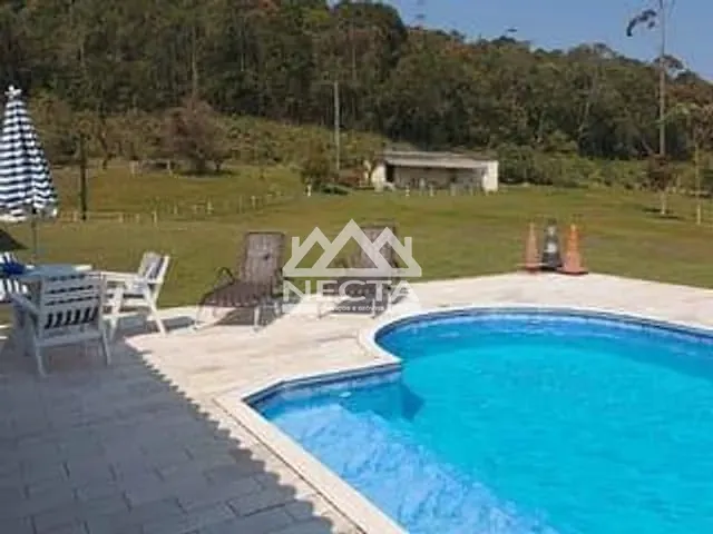 Chácara com 19000m² 4 quartos e 3 banheiros, à venda, no bairro Paraibuna em Paraibuna