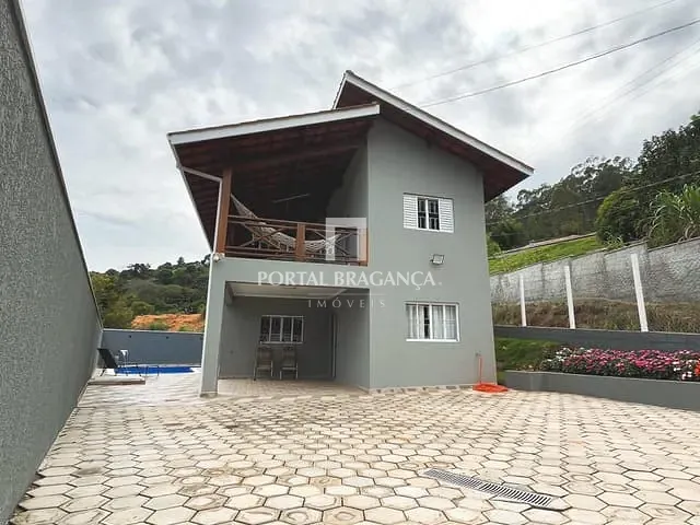 Chácara com 320m² 3 quartos e 2 banheiros, para alugar, no bairro Serrinha em Bragança Paulista