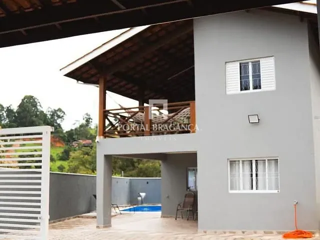 Chácara com 320m² 3 quartos e 2 banheiros, para alugar, no bairro Serrinha em Bragança Paulista
