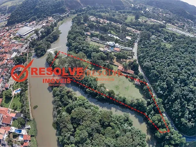 Chácara com 12000m², à venda, no bairro ITAÓCA em Guararema