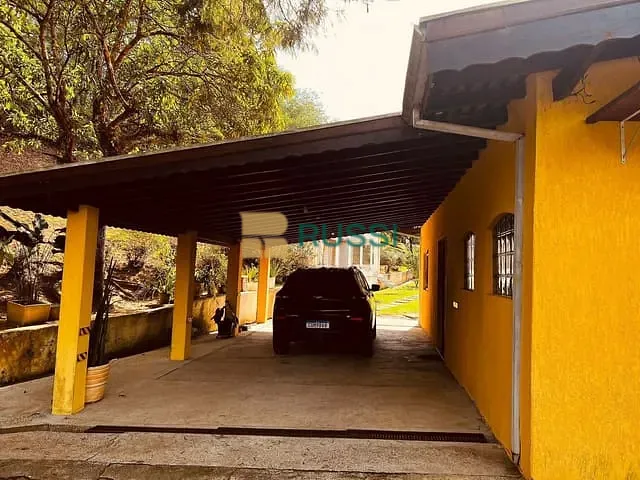 Chácara com 5500m² 3 quartos e 3 banheiros, à venda, no bairro Condomínio Lagoinha em Jacareí