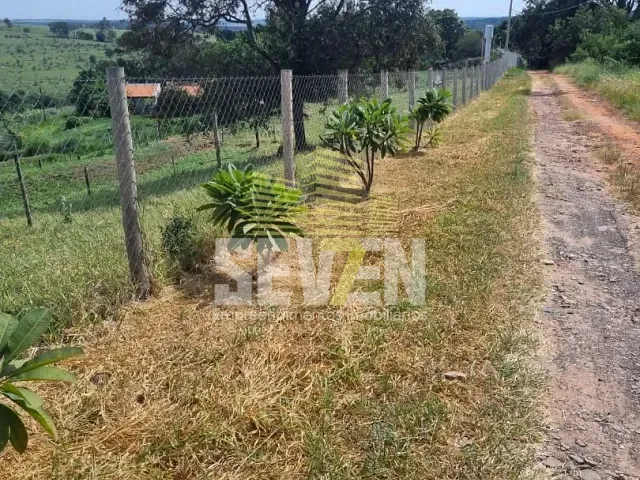 Chácara com 24200m², à venda, no bairro Vila Guedes de Azevedo em Arealva