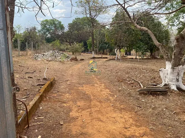 Chácara com 5025m² 5 quartos e 2 banheiros, à venda, no bairro Setor Central em Aragoiânia