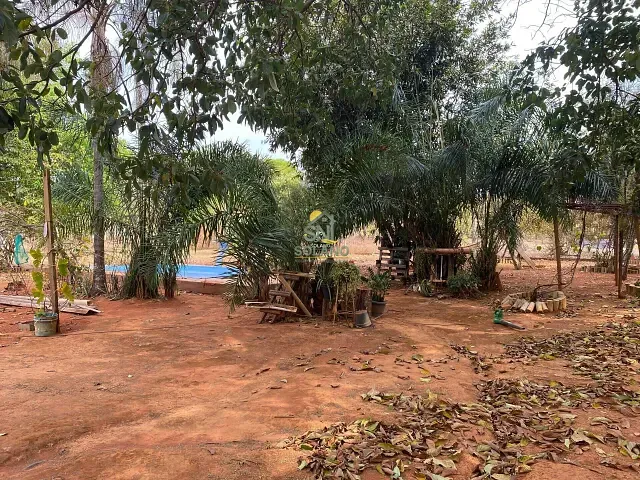 Chácara com 5025m² 5 quartos e 2 banheiros, à venda, no bairro Setor Central em Aragoiânia