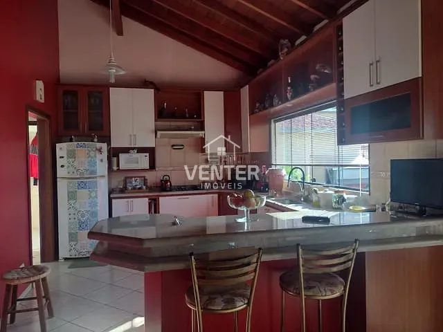 Chácara com 2720m² 3 quartos e 4 banheiros, à venda, no bairro Granjas Rurais Reunidas São Judas Tadeu em Taubaté