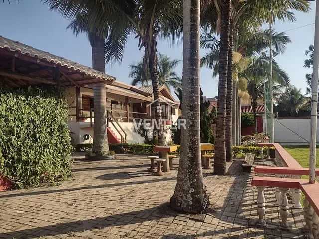 Chácara com 2720m² 3 quartos e 4 banheiros, à venda, no bairro Granjas Rurais Reunidas São Judas Tadeu em Taubaté