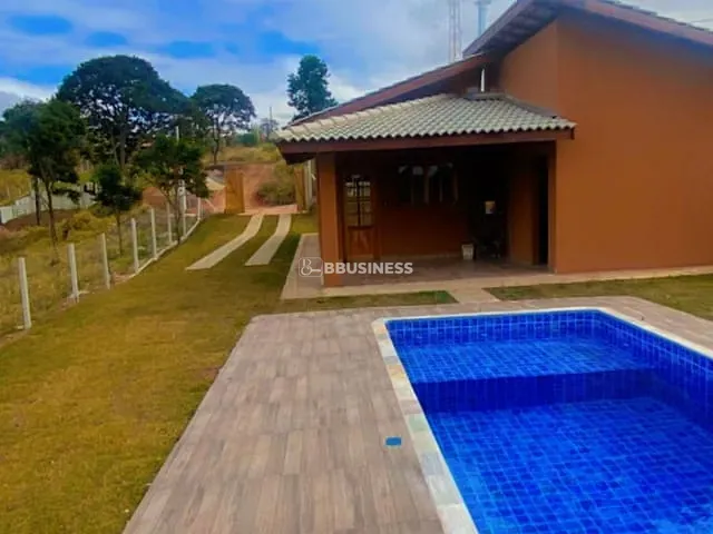 Chácara com 480m² 2 quartos e 3 banheiros, à venda, no bairro Parurú em Ibiúna