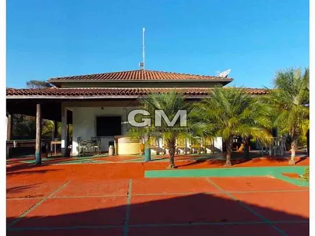Chácara com 4000m² 5 quartos e 4 banheiros, à venda, no bairro Área Rural de Altinópolis em Altinópolis
