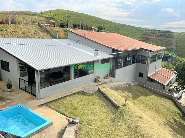 Chácara com 4000m² 4 quartos e 2 banheiros, à venda, no bairro Costinha em São José dos Campos