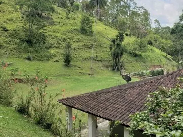 Chácara com 54000m² 3 quartos e 3 banheiros, à venda, no bairro bairro dos britos  em Juquitiba