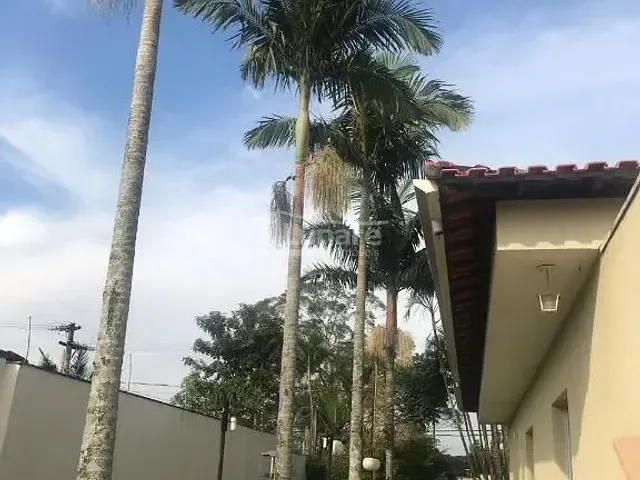 Chácara com 1000m² 3 quartos e 5 banheiros, à venda, no bairro Vila São Paulo em Mogi das Cruzes