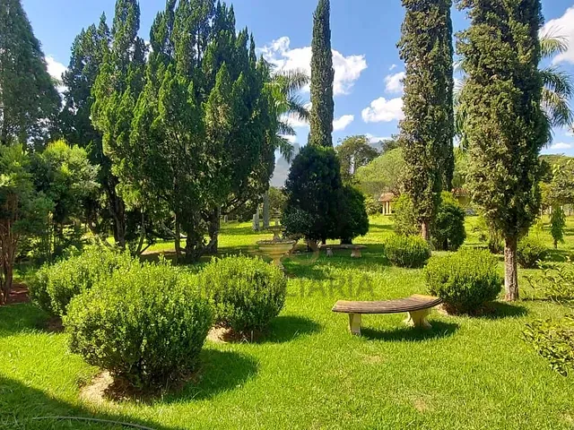 Chácara com 26000m² 8 quartos e 7 banheiros, à venda, no bairro Fundão em Holambra