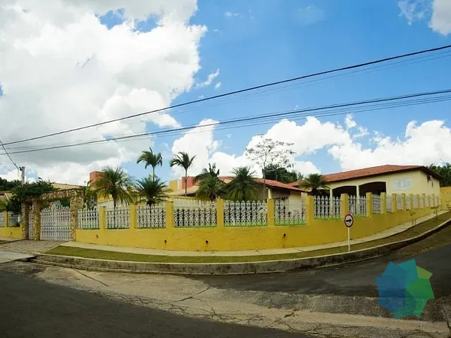 Chácara com 1000m² 3 quartos e 4 banheiros, à venda, no bairro Condomínio Haras São Luiz em Salto