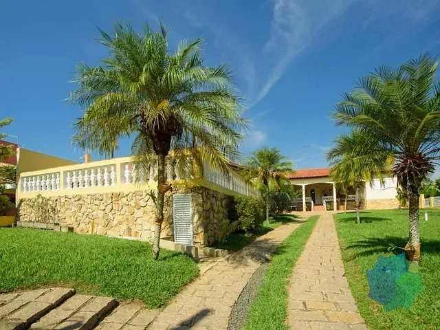 Chácara com 1000m² 3 quartos e 4 banheiros, à venda, no bairro Condomínio Haras São Luiz em Salto