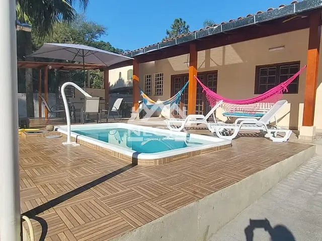 Chácara com 1200m² 3 quartos e 2 banheiros, à venda, no bairro Boiçucanga em São Sebastião