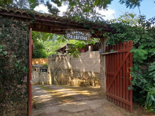 Chácara com 1800m², à venda, no bairro Arataba em Louveira