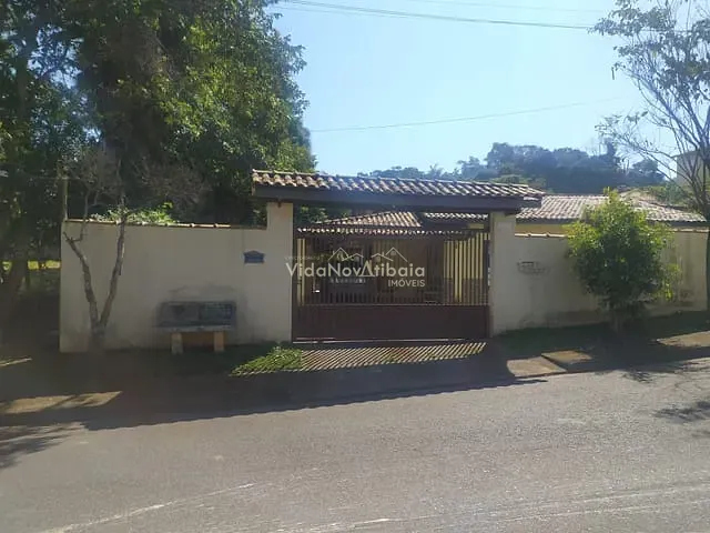 Casa com 770m² 3 quartos e 2 banheiros, à venda, no bairro Loteamento Vale das Flores em Atibaia