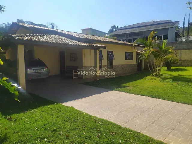 Casa com 770m² 3 quartos e 2 banheiros, à venda, no bairro Loteamento Vale das Flores em Atibaia