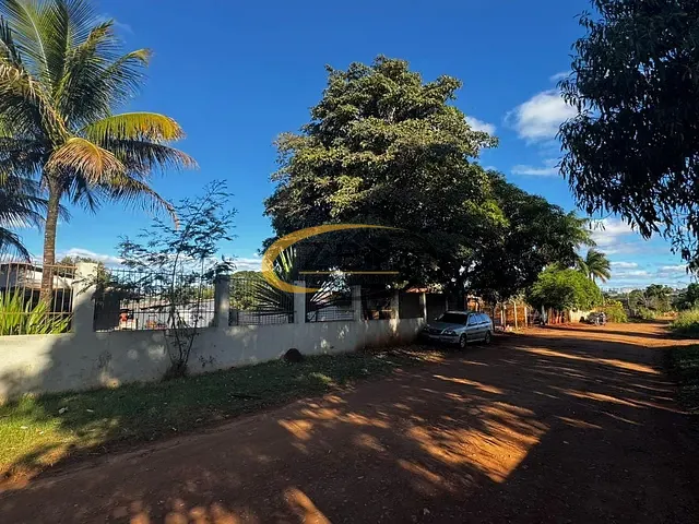 Chácara com 3400m² 3 quartos e 3 banheiros, à venda, no bairro Indusville em Londrina