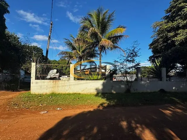 Chácara com 3400m² 3 quartos e 3 banheiros, à venda, no bairro Indusville em Londrina