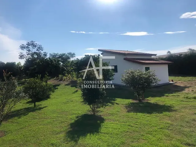 Chácara com 4000m², à venda, no bairro Pinheirinho em Taubaté