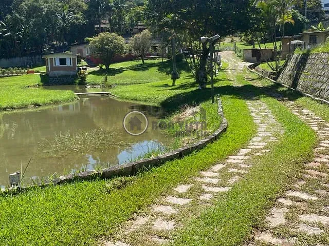 Chácara 2 quartos e 2 banheiros, à venda, no bairro Palmeiras de São Paulo em Suzano