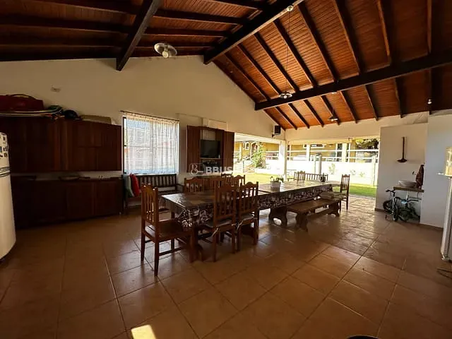Chácara com 7532m² 5 quartos e 7 banheiros, à venda, no bairro West Lake em Ibiúna
