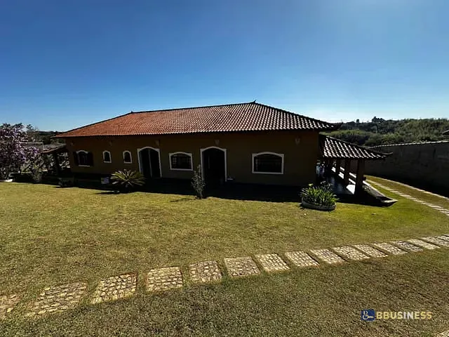 Chácara com 7532m² 5 quartos e 7 banheiros, à venda, no bairro West Lake em Ibiúna