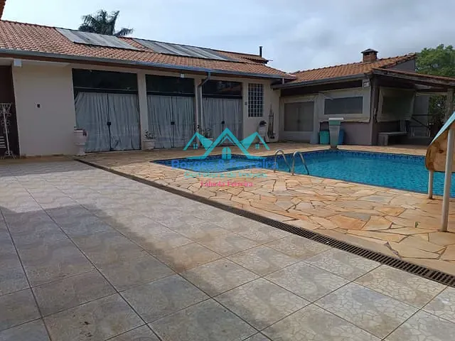 Chácara com 2000m² 2 quartos e 4 banheiros, à venda, no bairro Jardim Oriental  em Mairinque