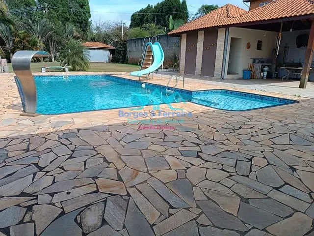 Chácara com 2000m² 2 quartos e 4 banheiros, à venda, no bairro Jardim Oriental  em Mairinque