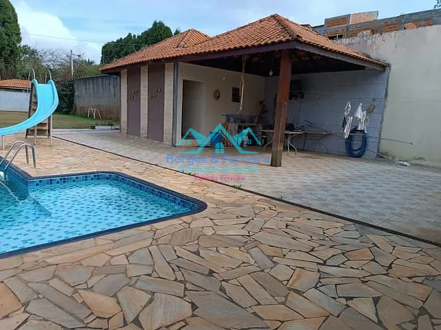 Chácara com 2000m² 2 quartos e 4 banheiros, à venda, no bairro Jardim Oriental  em Mairinque