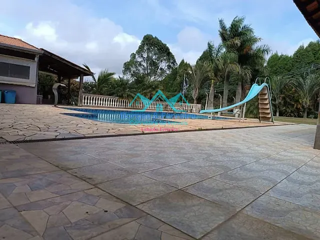 Chácara com 2000m² 2 quartos e 4 banheiros, à venda, no bairro Jardim Oriental  em Mairinque