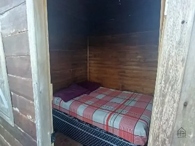 Chácara 4 quartos e 3 banheiros, para alugar, no bairro Sorocamirim em Ibiúna