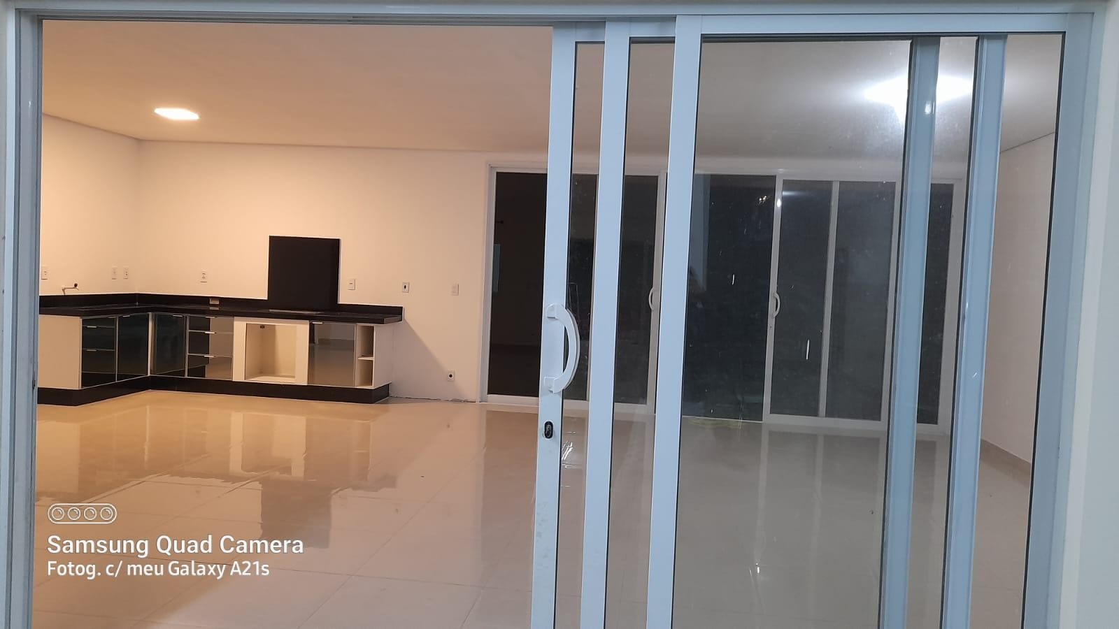 Chácara à venda com 5 quartos, 150m² - Foto 8